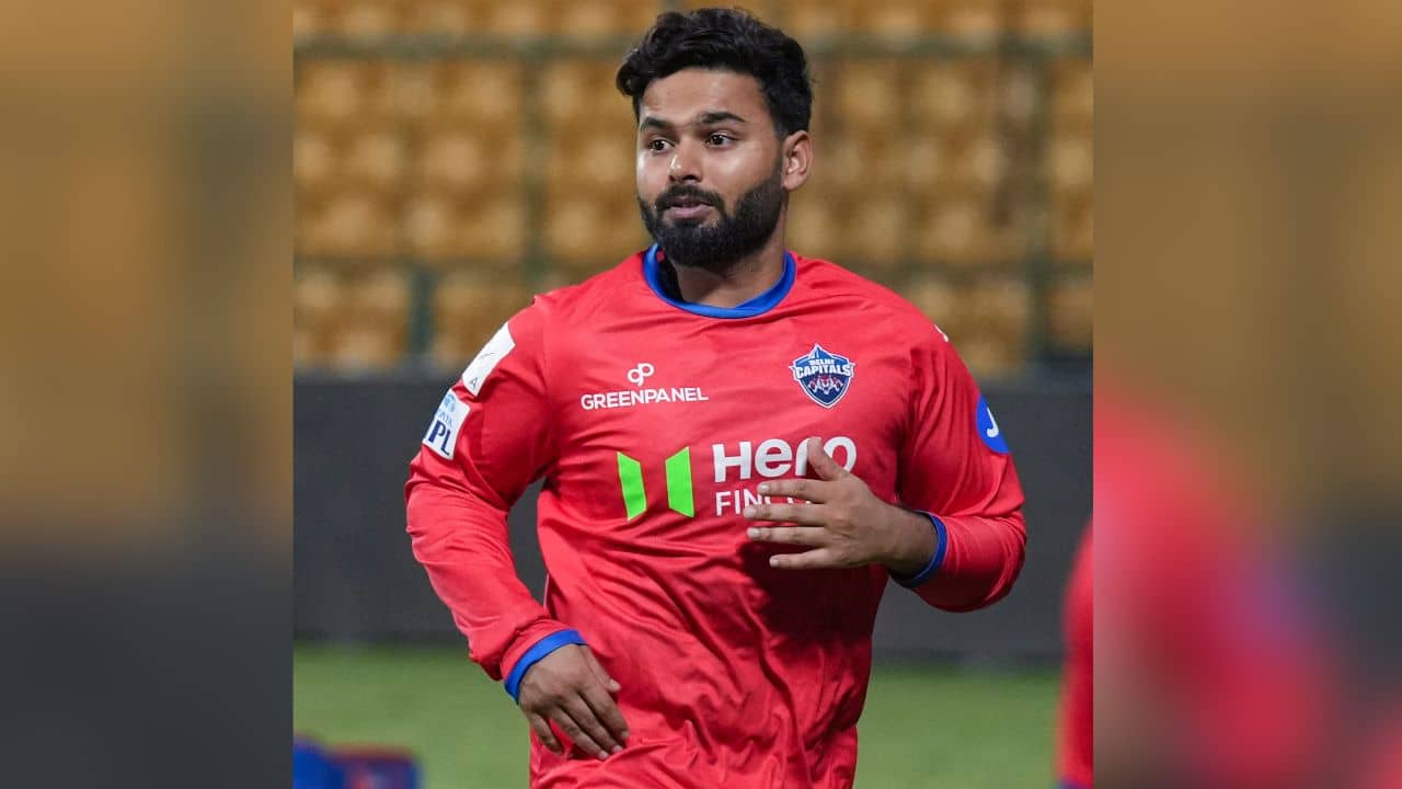 Rishabh Pant: আমি অবিক্রিত থাকব?, মাঝরাতে IPL নিলাম নিয়ে অবাক পোস্ট ঋষভ পন্থের!