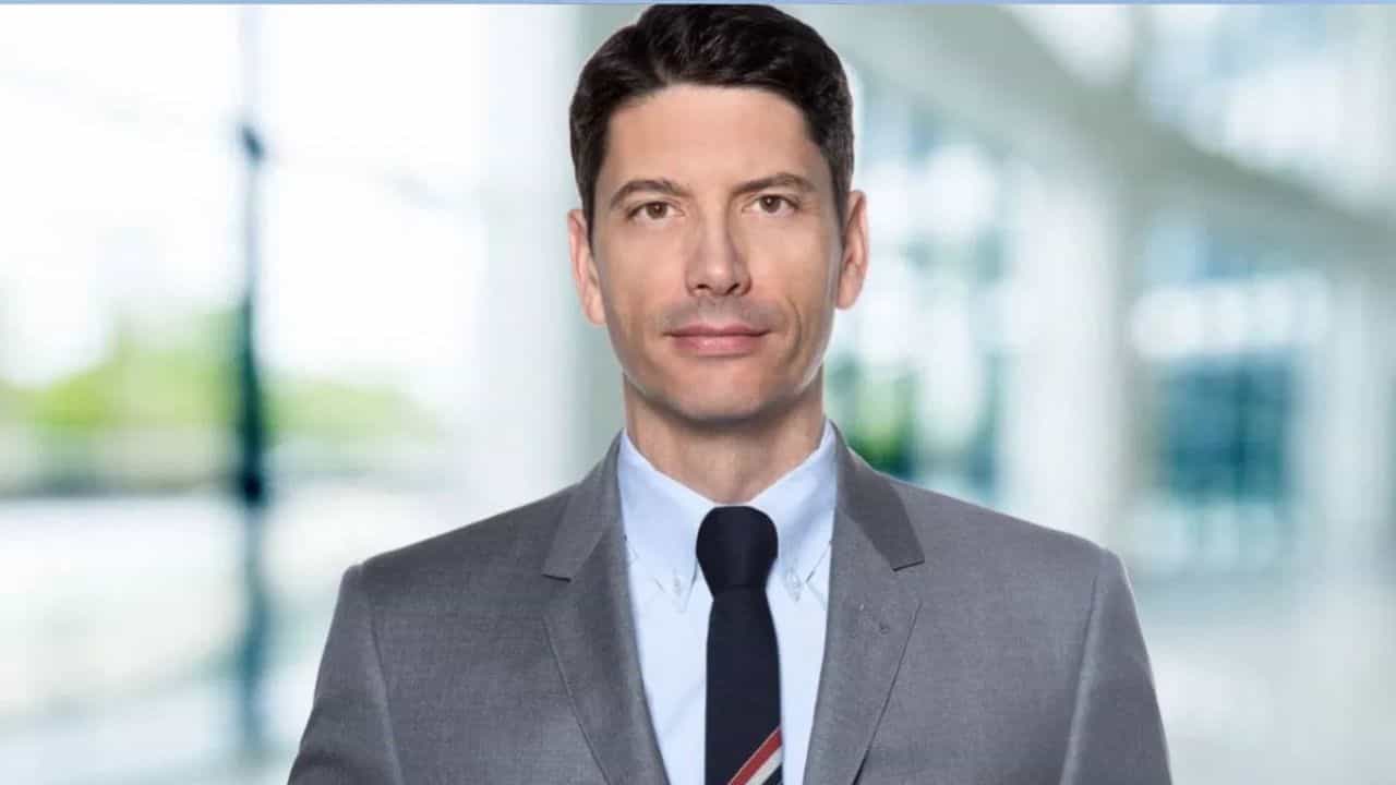 SIG CEO: 'এত দ্রুত ব্যবসা কোথাও বৃদ্ধি হয়নি', ভারতের প্রশংসায় পঞ্চমুখ SIG-র সিইও SIG CEO: 'এত দ্রুত ব্যবসা কোথাও বৃদ্ধি হয়নি', ভারতের প্রশংসায় পঞ্চমুখ SIG-র সিইও