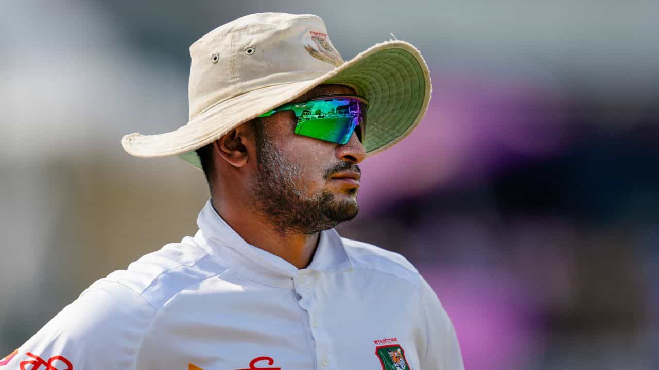 Shakib Al Hasan: দেশেই শেষ ম্যাচ খেলতে চান, 'নীরবতা'র জন্য ক্ষমা চাইলেন সাকিব আল হাসান Shakib Al Hasan: দেশেই শেষ ম্যাচ খেলতে চান, 'নীরবতা'র জন্য ক্ষমা চাইলেন সাকিব আল হাসান