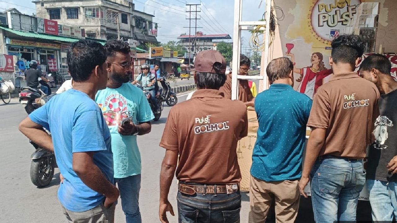 শিলিগুড়িতে কলেজের পাঠ চুকিয়ে কলকাতা আর্ট কলেজ থেকে মূর্তিকলা নিয়ে ফের শুরু পড়াশোনা। মেলে স্নাতক ডিগ্রি। ফের শিলিগুড়ি ফিরে আসা। এরপর একটু অন্য আঙ্গিকে কাজ শুরু সুশান্তের।