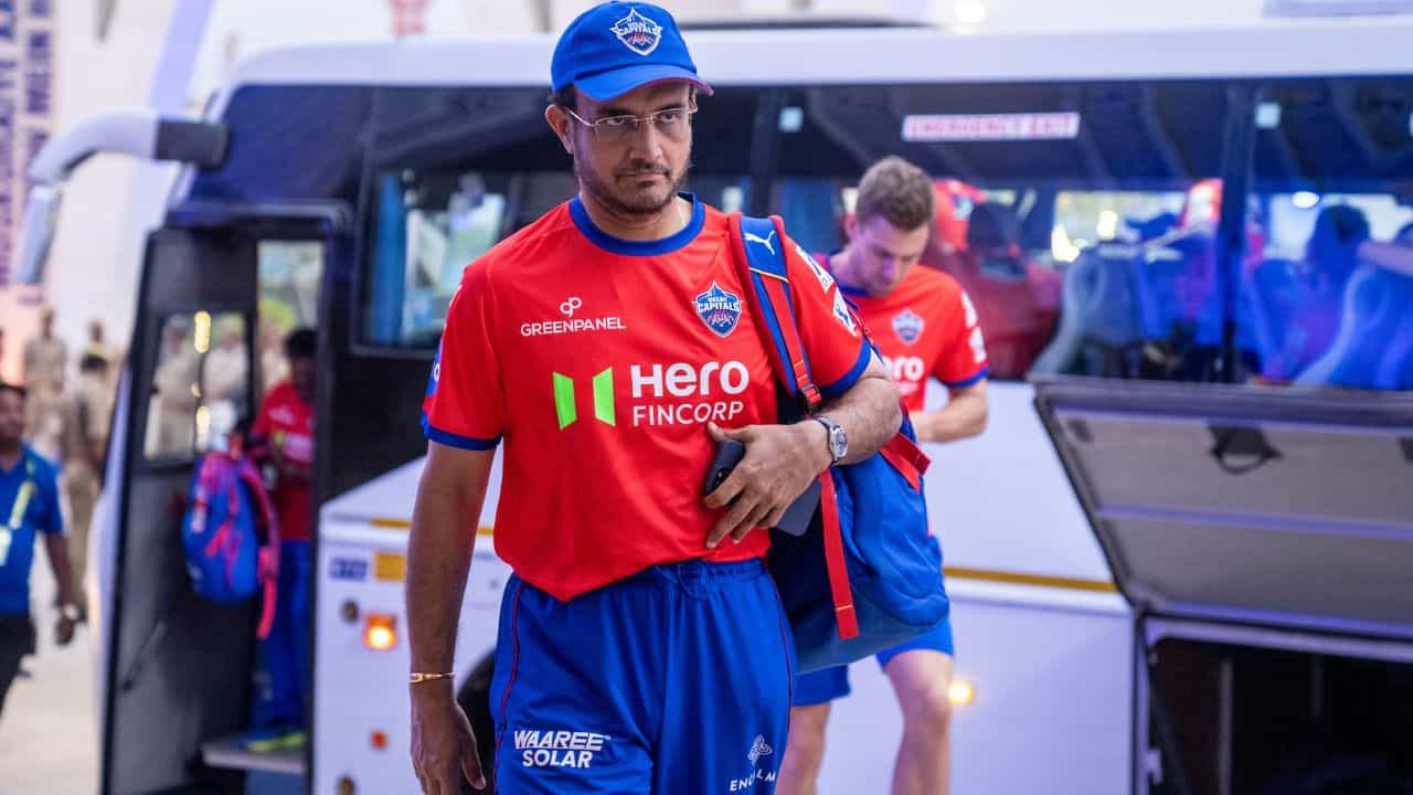 Sourav Ganguly: ক্যাপিটালসে কুলিং অফ! সৌরভ গঙ্গোপাধ্যায় পেলেন আরও বড় দায়িত্ব Sourav Ganguly: ক্যাপিটালসে কুলিং অফ! সৌরভ গঙ্গোপাধ্যায় পেলেন আরও বড় দায়িত্ব