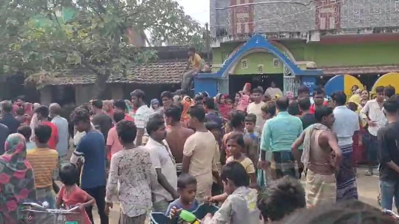 Murshidabad: ক্রেতাকে লক্ষ্য করে গুলি চালিয়েছিল দুষ্কৃতীরা, লক্ষ্যভ্রষ্ট হয়ে মৃত্যু হল দোকানদারেরই