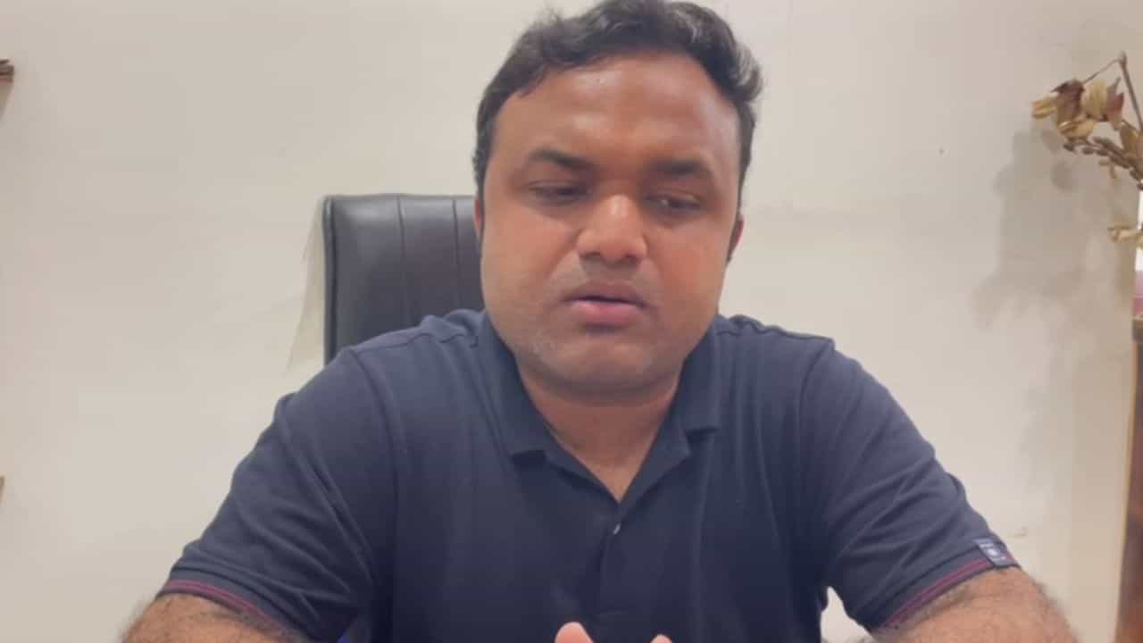 TMC Councillor: 'ছট পুজোর পর বি কেয়ারফুল সেলিম আখতার', তৃণমূল কাউন্সিলরকে হুমকি চিঠি দিল কে? TMC Councillor: 'ছট পুজোর পর বি কেয়ারফুল সেলিম আখতার', তৃণমূল কাউন্সিলরকে হুমকি চিঠি দিল কে?