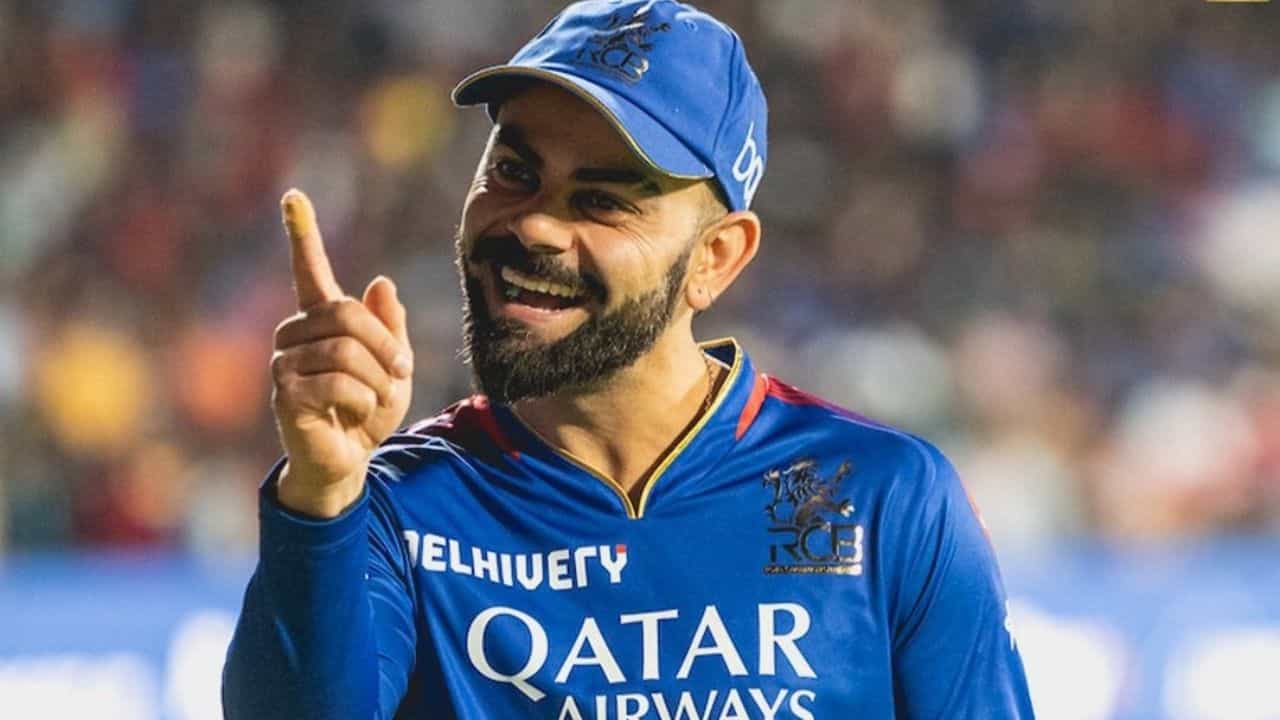 Virat Kohli: হঠাৎ করে উল্টে গেল হিসেবে, আরসিবিতে আবার ক্যাপ্টেন বিরাট কোহলি? Virat Kohli: হঠাৎ করে উল্টে গেল হিসেবে, আরসিবিতে আবার ক্যাপ্টেন বিরাট কোহলি?