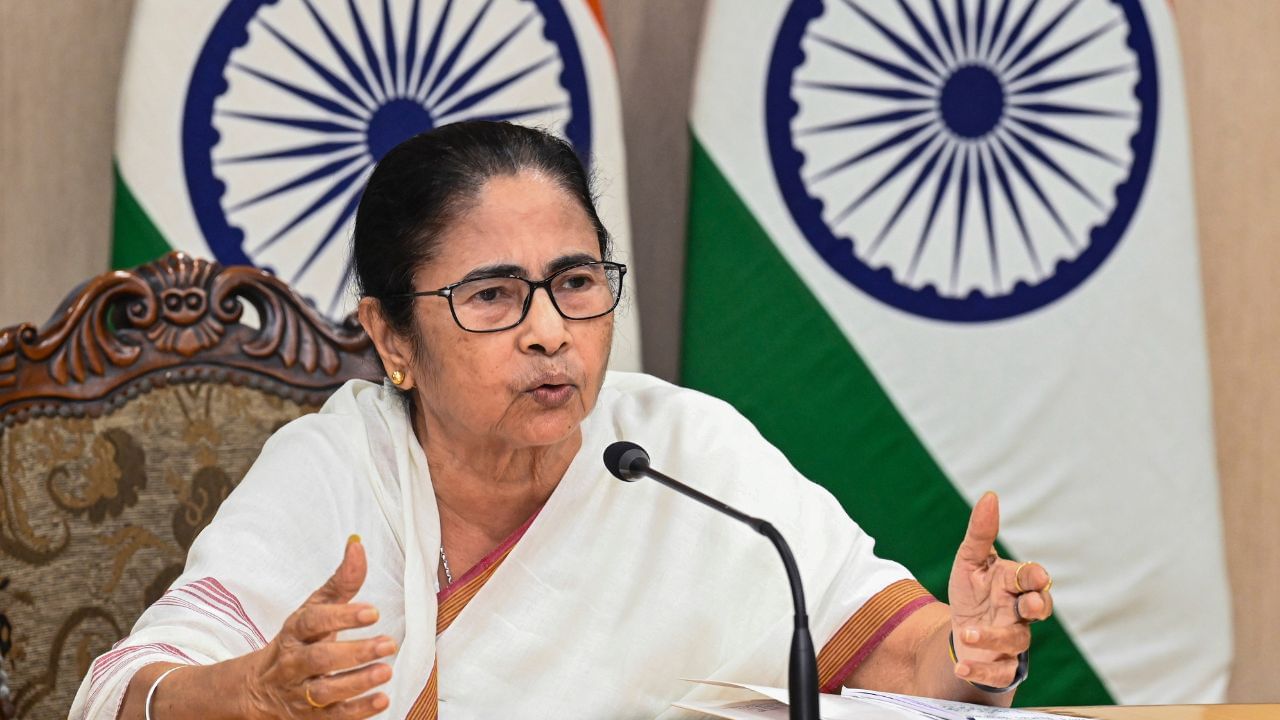 CM Mamata Banerjee: আবাসে টাকা দেওয়ার ক্ষেত্রে কেন্দ্রের ১টি শর্ত মানবে না রাজ্য, জানালেন মুখ্যমন্ত্রী