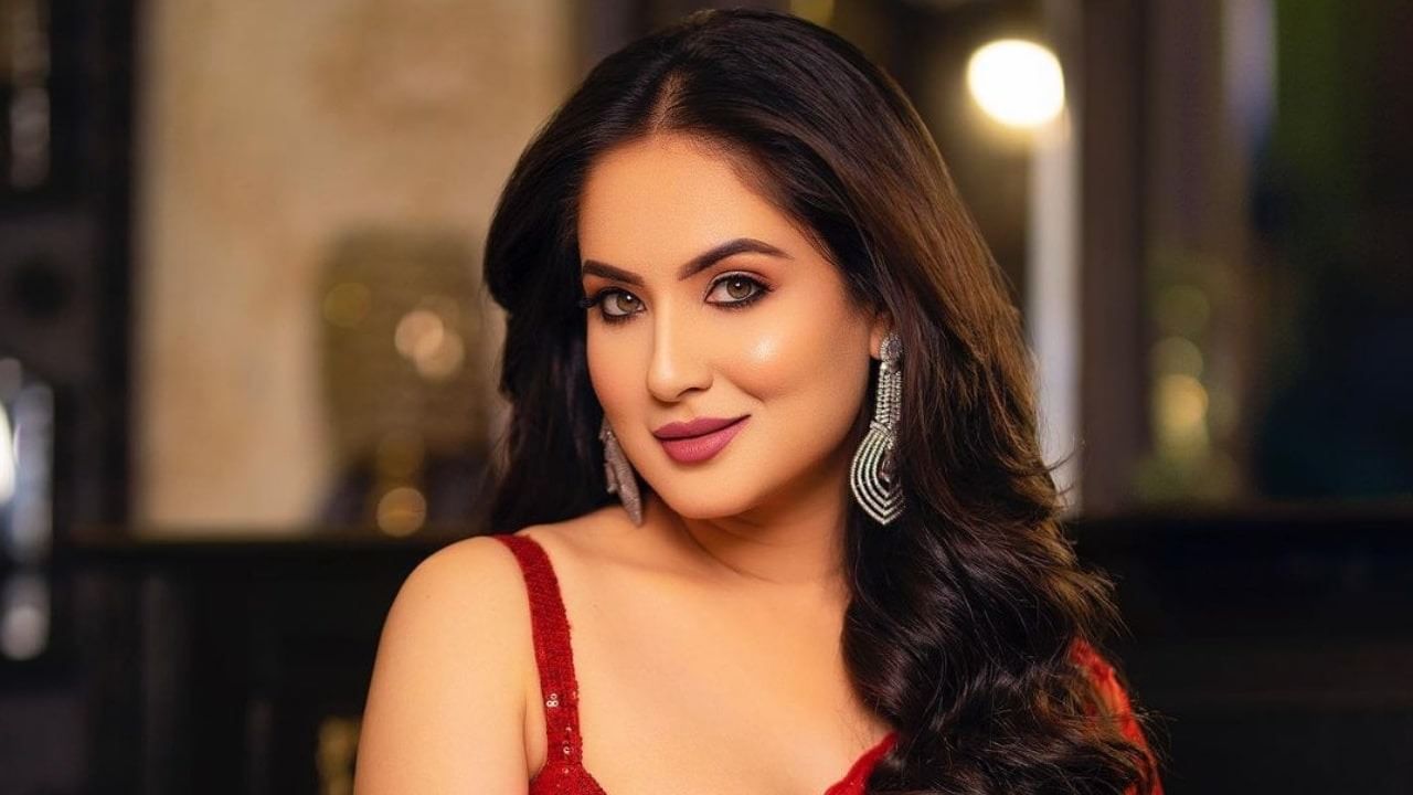 একচিলতে কলকাতার স্বাদ, মুম্বইতে প্রথম দূর্গাপুজো পূজার একচিলতে কলকাতার স্বাদ, মুম্বইতে প্রথম দূর্গাপুজো পূজার