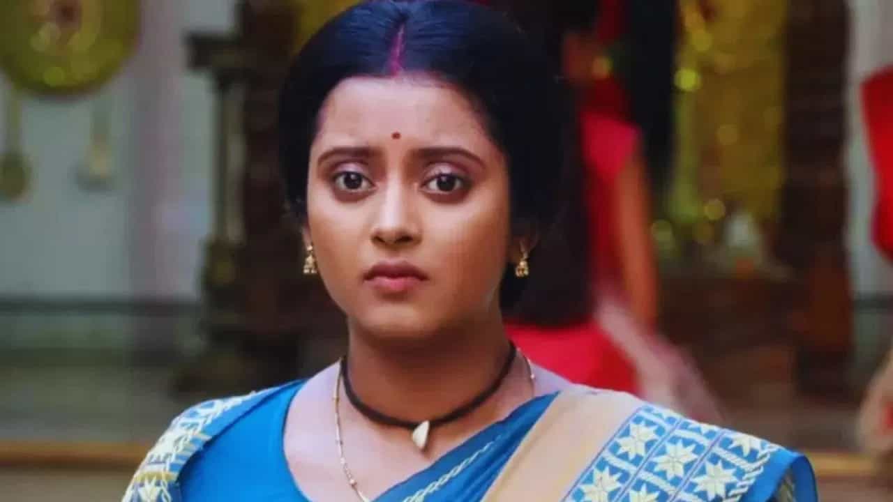 'এইবারটি মর্ত্যের অসুর বিনাশ করো মা', দেবীপক্ষের সূচনায় কাতর আর্জি শ্রুতির 'এইবারটি মর্ত্যের অসুর বিনাশ করো মা', দেবীপক্ষের সূচনায় কাতর আর্জি শ্রুতির