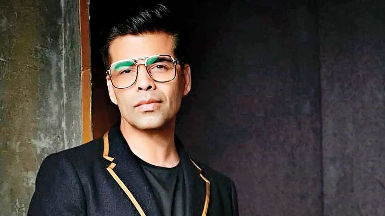 করণের ধর্ম প্রযোজনা সংস্থা কিনতে চলেছে রিলায়েন্স? হঠাৎ কী এমন ঘটল... করণের ধর্ম প্রযোজনা সংস্থা কিনতে চলেছে রিলায়েন্স? হঠাৎ কী এমন ঘটল...