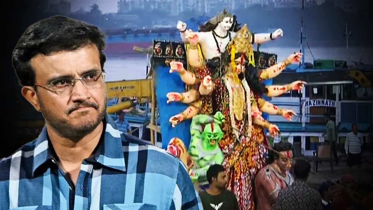 আবারও কটাক্ষের মুখে সৌরভ, দশমীতে সকলের উদ্দেশে কী বললেন? আবারও কটাক্ষের মুখে সৌরভ, দশমীতে সকলের উদ্দেশে কী বললেন?