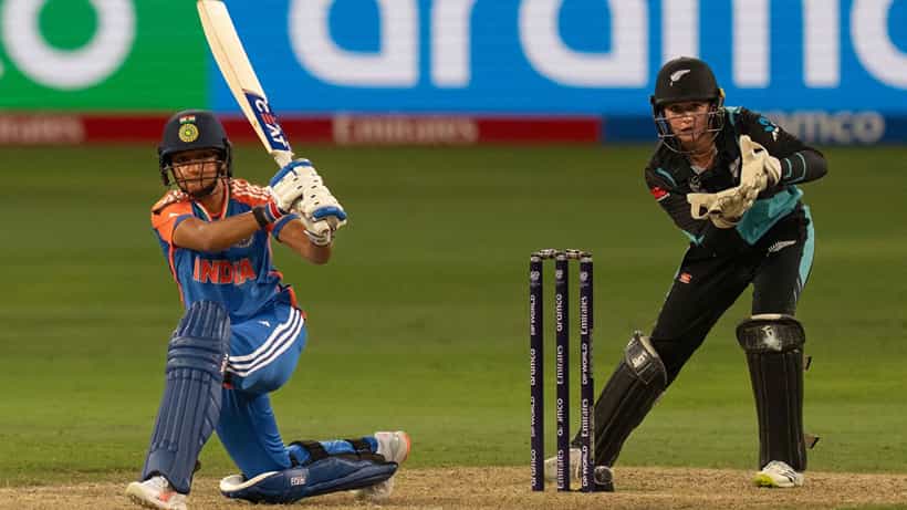 INDW vs NZW: শট বাছাইয়ে গলদ! টি-টোয়েন্টি বিশ্বকাপে হতাশায় শুরু ভারতের