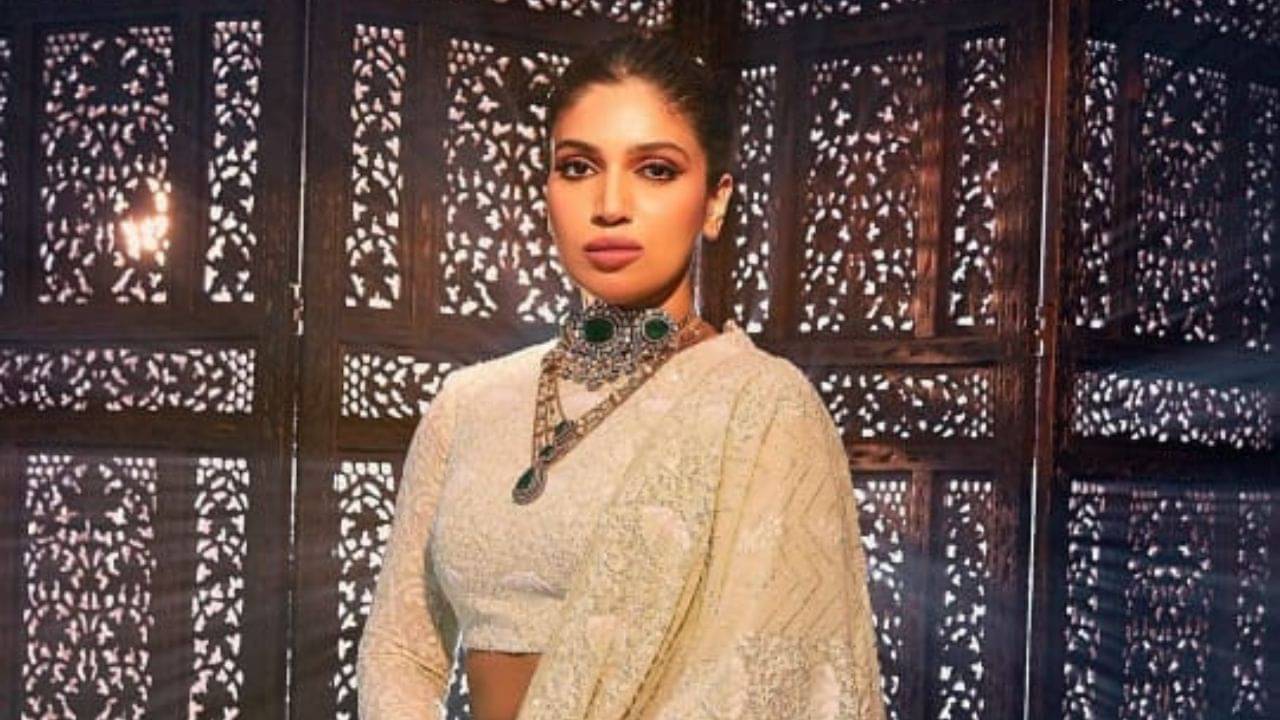 Durga Puja Fashion: সোনা, রুপো ভুলে যান! এই পুজোয় কেতা হোক এই সব আধুনিক গয়নাতেই