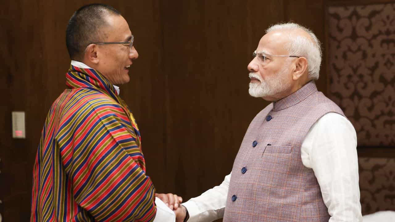 Bhutan PM: কালিম্পংয়ে জন্ম ভুটানের প্রধানমন্ত্রীর, কেন 'এই দশক ভারতের', দিলেন ব্যাখ্যা