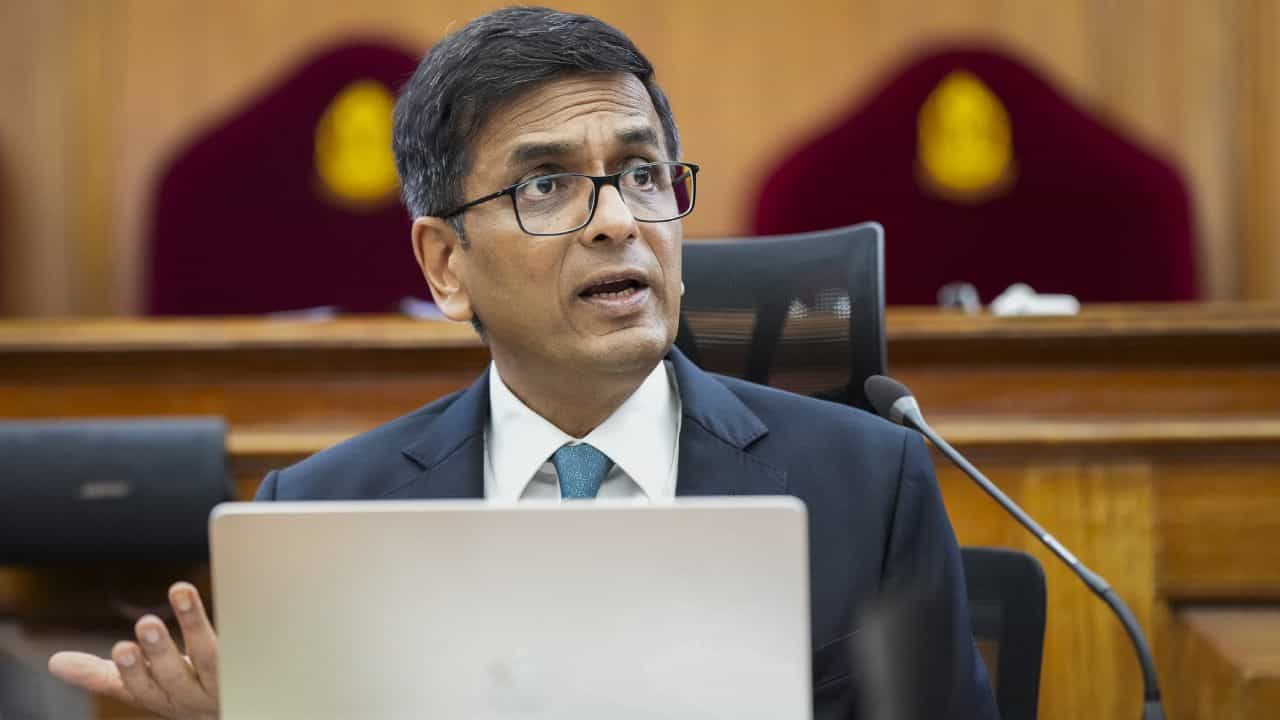 CJI DY Chandrachud: ১০ নভেম্বর অবসর নেবেন বিচারপতি চন্দ্রচূড়, পরবর্তী প্রধান বিচারপতি কে? CJI DY Chandrachud: ১০ নভেম্বর অবসর নেবেন বিচারপতি চন্দ্রচূড়, পরবর্তী প্রধান বিচারপতি কে?
