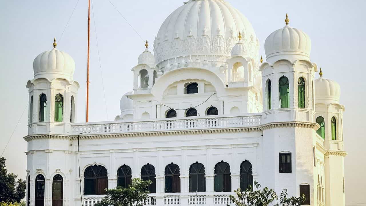 Kartarpur Sahib Corridor: ভারতীয়দের জন্য বন্ধ হবে না কর্তারপুর সাহিবের দরজা, গুরুত্বপূর্ণ চুক্তি স্বাক্ষর ভারত-পাকিস্তানের Kartarpur Sahib Corridor: ভারতীয়দের জন্য বন্ধ হবে না কর্তারপুর সাহিবের দরজা, গুরুত্বপূর্ণ চুক্তি স্বাক্ষর ভারত-পাকিস্তানের