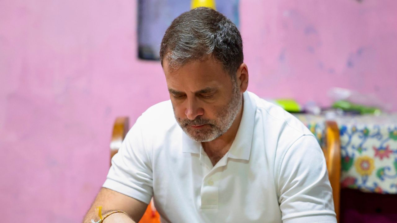 Congress: 'ঔদ্ধত্যই পতনের কারণ', হরিয়ানার হারে কংগ্রেসকে খোঁচা তৃণমূলের, চুপ রইল না বাকি জোটসঙ্গীরাও Congress: 'ঔদ্ধত্যই পতনের কারণ', হরিয়ানার হারে কংগ্রেসকে খোঁচা তৃণমূলের, চুপ রইল না বাকি জোটসঙ্গীরাও