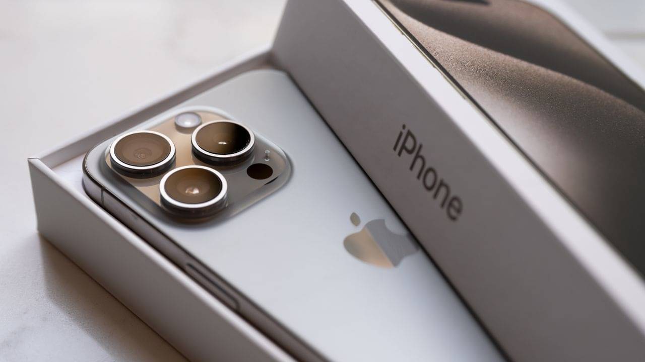 Apple: অ্যাপলের ইনটেলিজেন্স এবার মিলবে ভারতে, বড় খবর দিলেন টিম কুক