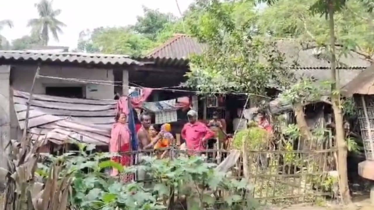 তুই মর গে যা..., শারীরিক সম্পর্কের পর বিয়ে করতে অস্বীকার, মেয়ের আত্মহত্যায় প্রেমিককে কাঠগড়ায় দাঁড় করাল পরিবার
