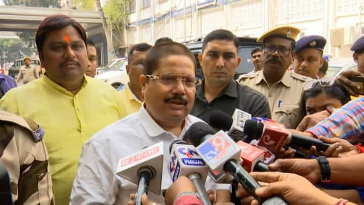 Arjun Singh: 'রাশিয়ান বিষ' দিয়ে প্রাণহানির আশঙ্কা, সরকারের দিকে একের পর এক নিশানা অর্জুন সিংয়ের Arjun Singh: 'রাশিয়ান বিষ' দিয়ে প্রাণহানির আশঙ্কা, সরকারের দিকে একের পর এক নিশানা অর্জুন সিংয়ের