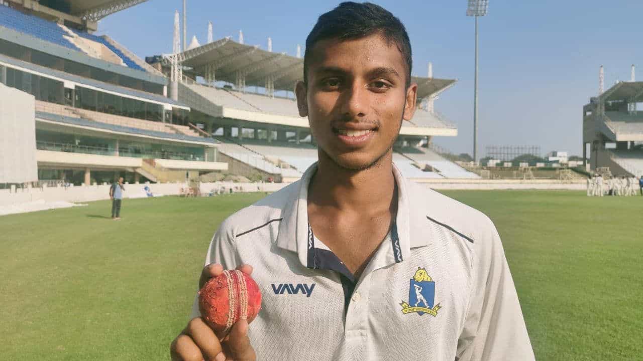 Bengal Cricket: বাংলা টিমেও জাতীয় দলের পলিসি! ভাইস ক্যাপ্টেন যুধাজিৎ গুহ Bengal Cricket: বাংলা টিমেও জাতীয় দলের পলিসি! ভাইস ক্যাপ্টেন যুধাজিৎ গুহ