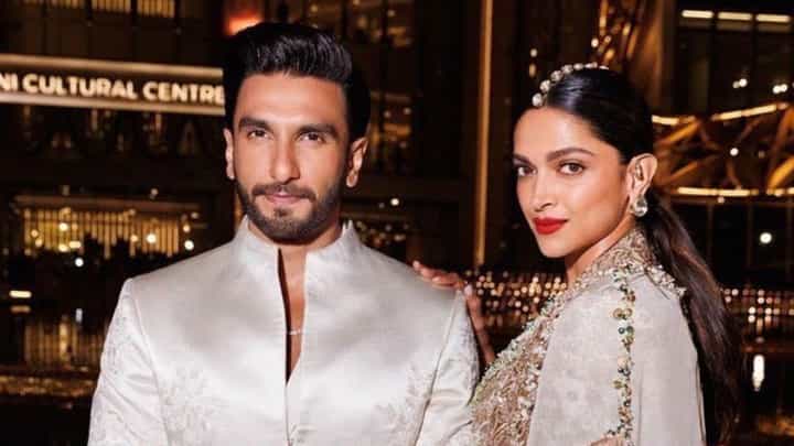 Deepika-Ranveer: অবশেষে মেয়ের নাম প্রকাশ্যে আনলেন দীপিকা-রণবীর, শুনলে অবাক হবেনই Deepika-Ranveer: অবশেষে মেয়ের নাম প্রকাশ্যে আনলেন দীপিকা-রণবীর, শুনলে অবাক হবেনই