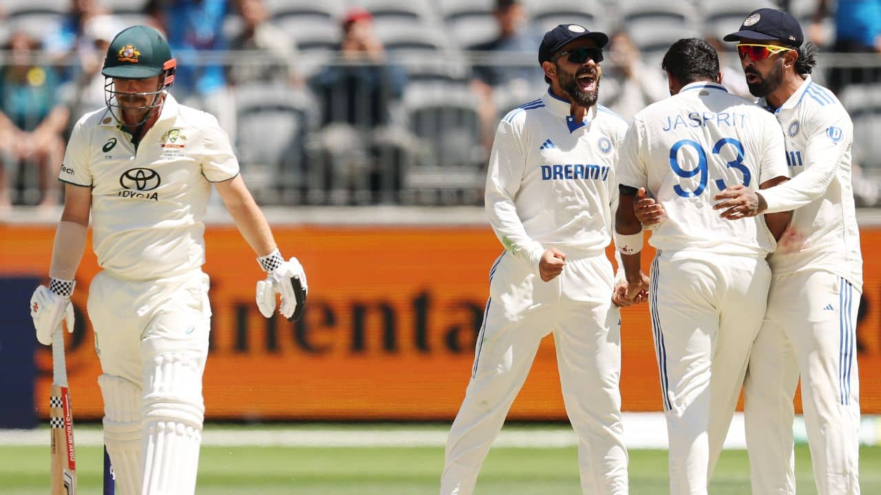 IND vs AUS, Travis Head ভিডিয়ো: ট্রাভিস হেডের উইকেট নিয়েই অচেনা বুমরা-চেনা কোহলি!