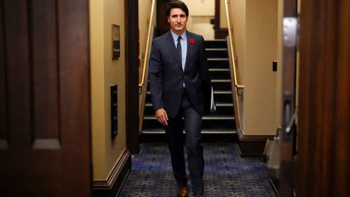 Justin Trudeau: জাস্টিন ট্রুডো কি সম্রাট নিরো হয়ে গেলেন? Justin Trudeau: জাস্টিন ট্রুডো কি সম্রাট নিরো হয়ে গেলেন?