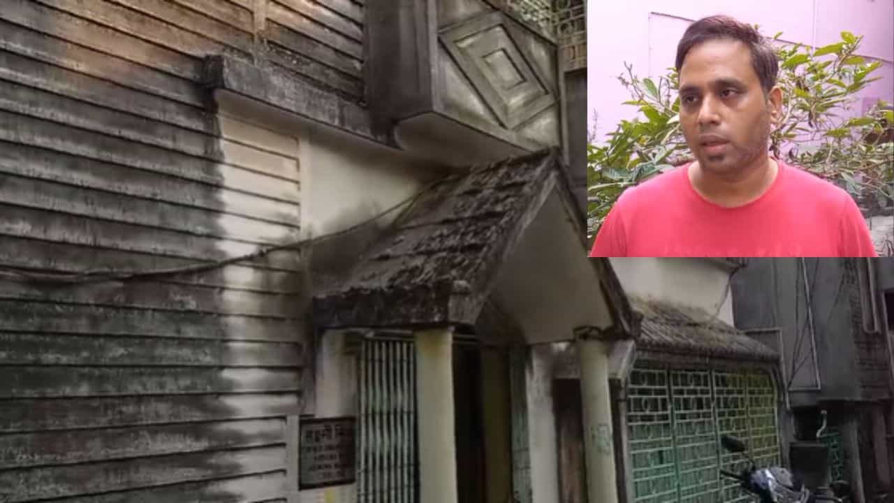 Bidhannagar: 'ভোরে বাথরুম করতে গিয়ে দেখি ওর ঘর থেকে একটা ছেলে বেরল...', দুই সন্তান নিয়ে 'নিঃস্ব' সন্দীপ বললেন, 'জায়গাটা ভাল ভেবে এসেছিলাম...' Bidhannagar: 'ভোরে বাথরুম করতে গিয়ে দেখি ওর ঘর থেকে একটা ছেলে বেরল...', দুই সন্তান নিয়ে 'নিঃস্ব' সন্দীপ বললেন, 'জায়গাটা ভাল ভেবে এসেছিলাম...'