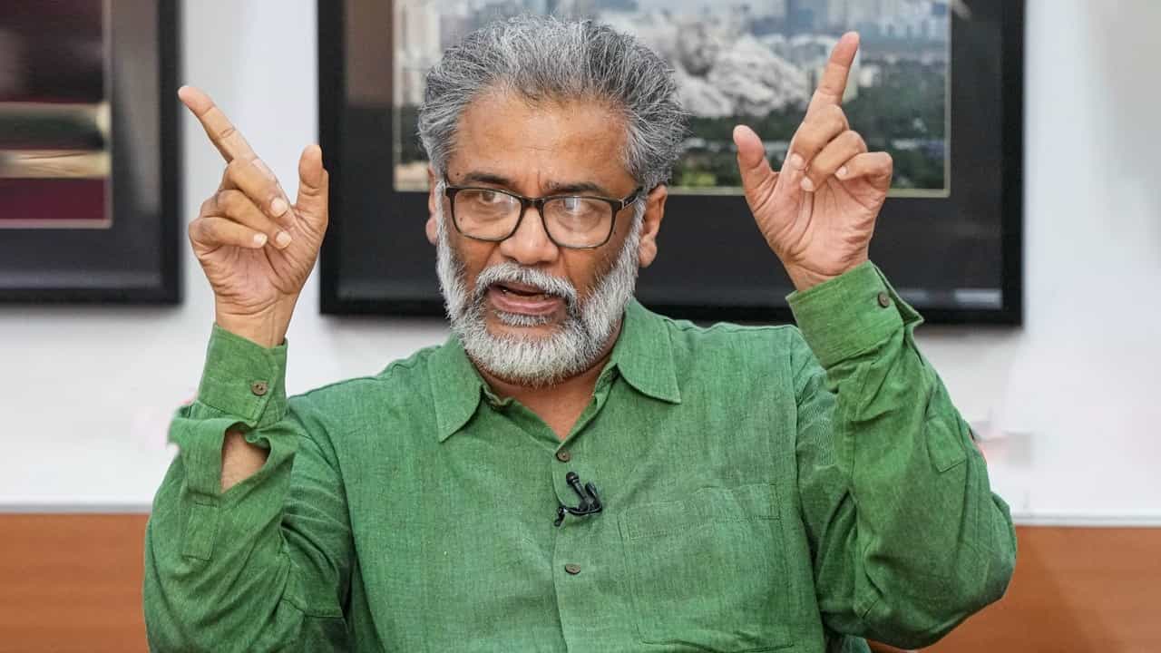 Dipankar Bhattacharya: ‘মমতা আছে শুনতে শুনতে বিজেপি না এসে যায়!’, ওড়িশার কথা মনে করালেন দীপঙ্কর Dipankar Bhattacharya: ‘মমতা আছে শুনতে শুনতে বিজেপি না এসে যায়!’, ওড়িশার কথা মনে করালেন দীপঙ্কর
