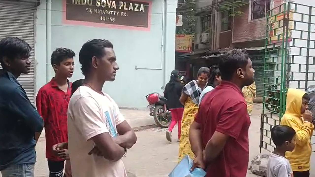 Dumdum: রাতের অন্ধকারে দমদম নয়াপট্টিতে ঘটে গেল এ কী কাণ্ড! মাথায় হাত এলাকার লোকজনের