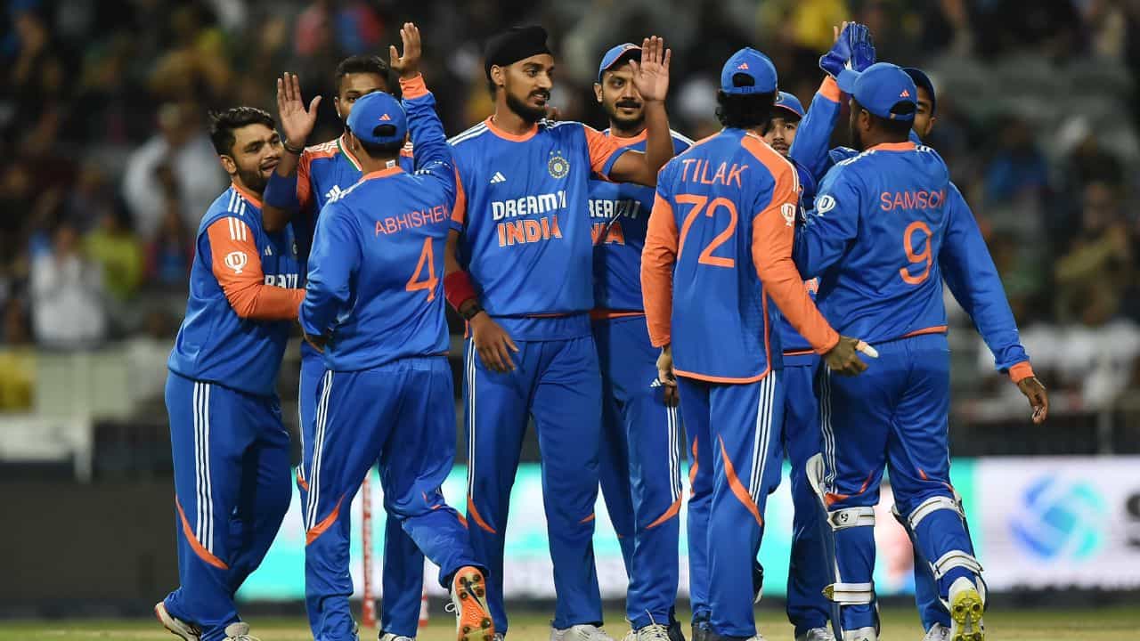 IND vs SA 4th T20 Cricket Highlights: স্টাবস-মার্কোর ব্যাটে বিনোদন, ভারতের একপেশে 'সিরিজ' জয় IND vs SA 4th T20 Cricket Highlights: স্টাবস-মার্কোর ব্যাটে বিনোদন, ভারতের একপেশে 'সিরিজ' জয়