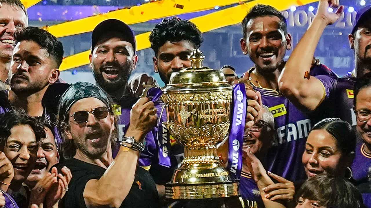IPL 2025: আইপিএলের মেগা অকশন এ মাসেই! সামনে এল নতুন তথ্য... IPL 2025: আইপিএলের মেগা অকশন এ মাসেই! সামনে এল নতুন তথ্য...