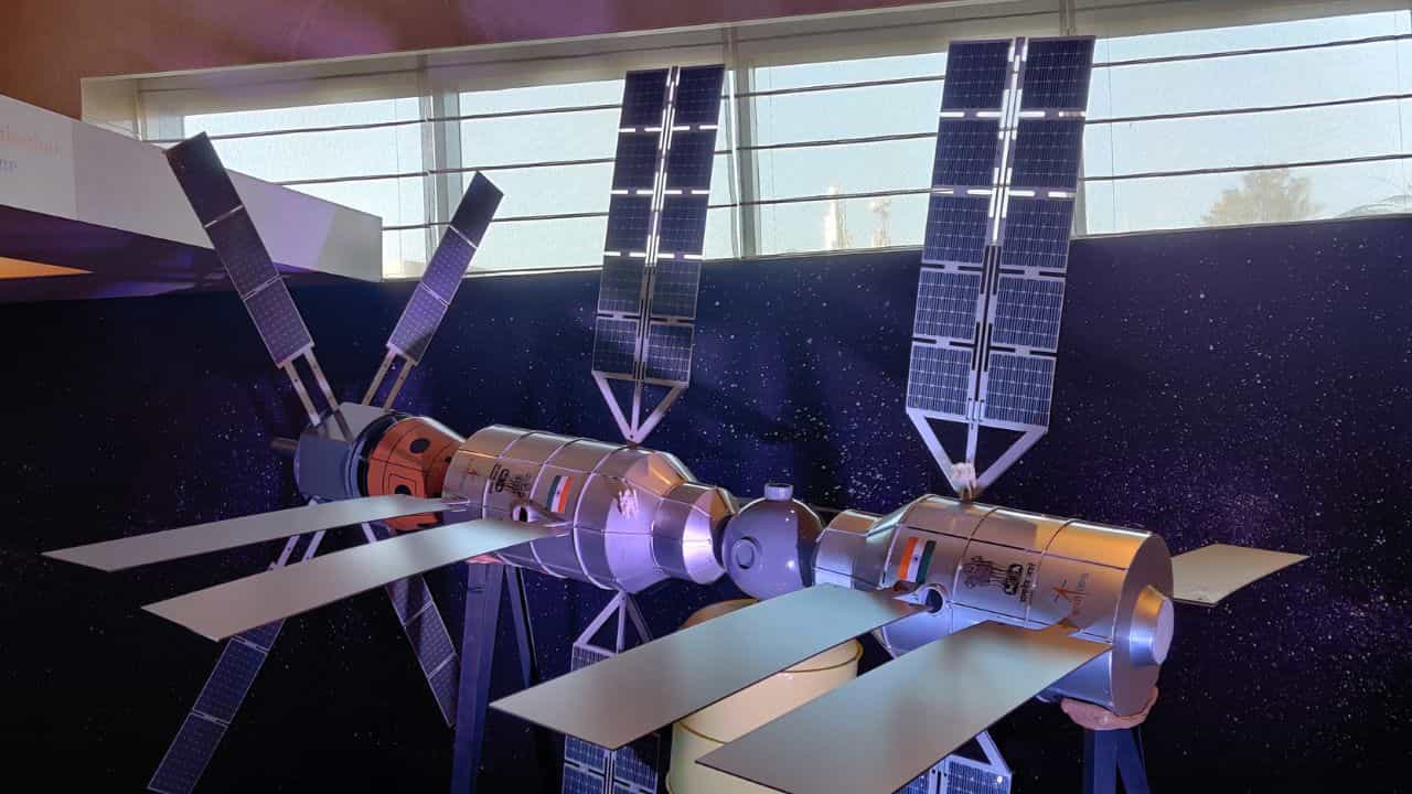 India's Space missions: এবার মহাকাশে ভারতের অন্তরীক্ষ স্টেশন, ২০৪০-র লক্ষ্য স্থির India's Space missions: এবার মহাকাশে ভারতের অন্তরীক্ষ স্টেশন, ২০৪০-র লক্ষ্য স্থির