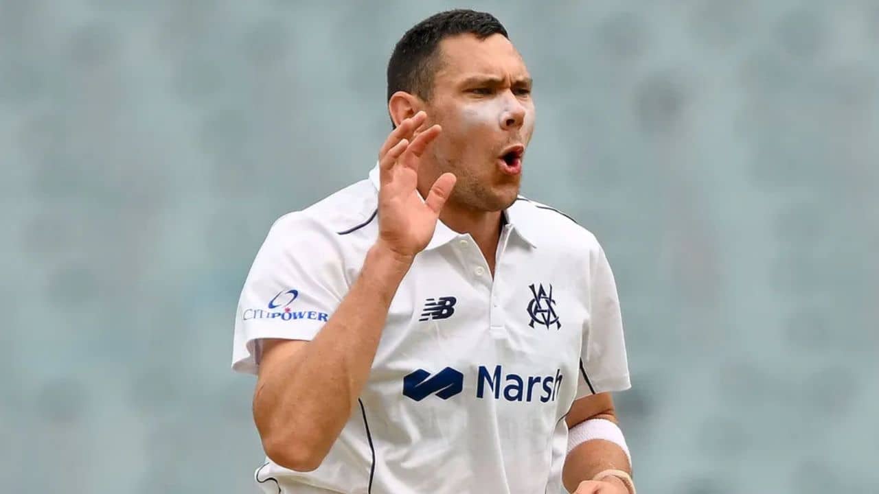 IND vs AUS: গোলাপি টেস্ট নিয়ে ভারতকে হুঁশিয়ারি হ্যাজলউডের পরিবর্তর