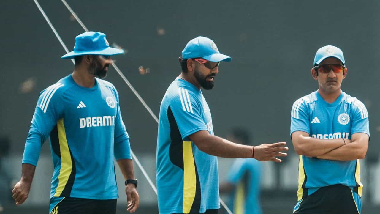 IND vs NZ: ঘরের মাঠে ভরাডুবি, গৌতম গম্ভীরের কোচিং স্টাফ নিয়ে যা বললেন রোহিত শর্মা... IND vs NZ: ঘরের মাঠে ভরাডুবি, গৌতম গম্ভীরের কোচিং স্টাফ নিয়ে যা বললেন রোহিত শর্মা...