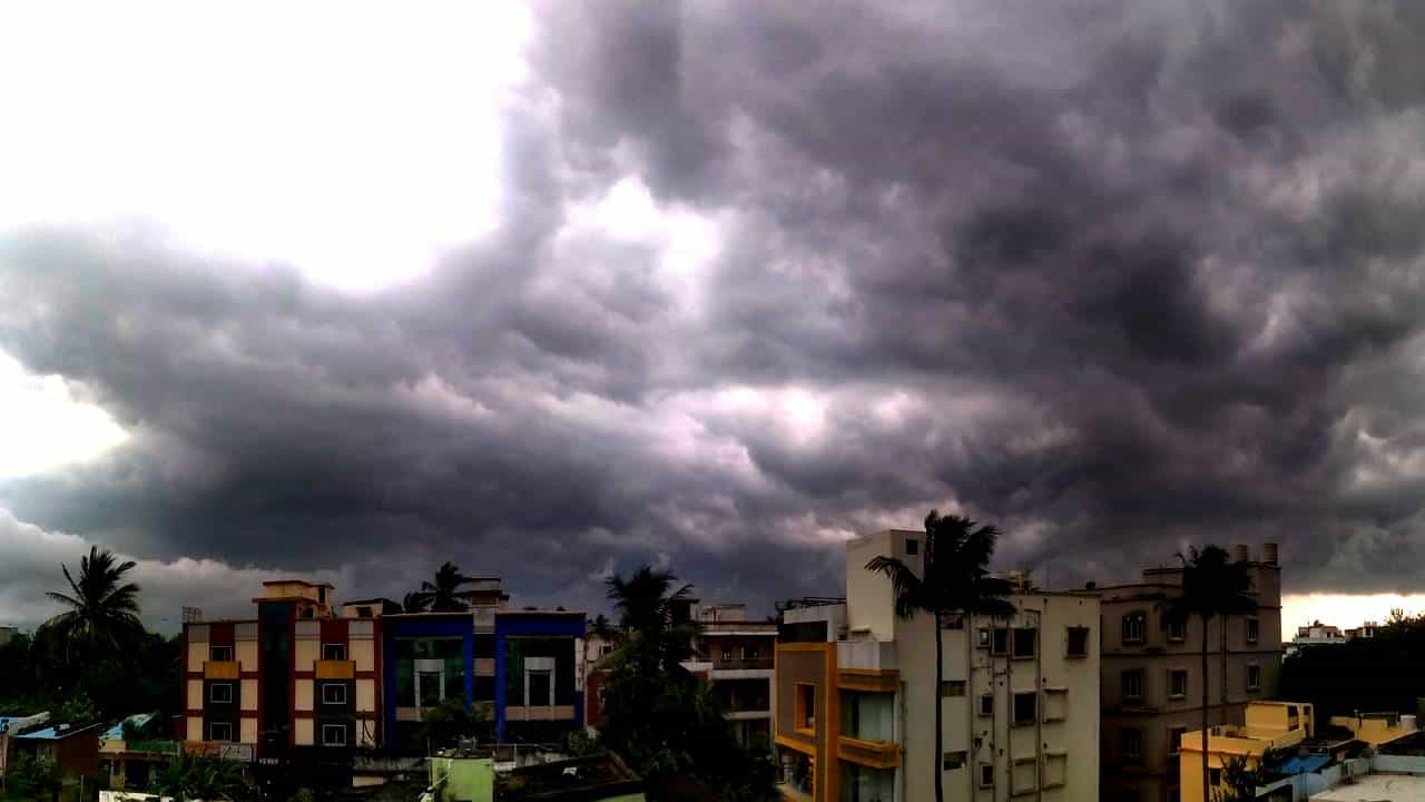Rain Forecast: শীতের বিদায় পর্বে বৃষ্টির পূর্বাভাস, ২৪ ঘণ্টার মধ্যেই ভিজতে পারে কোন কোন জেলা Rain Forecast: শীতের বিদায় পর্বে বৃষ্টির পূর্বাভাস, ২৪ ঘণ্টার মধ্যেই ভিজতে পারে কোন কোন জেলা