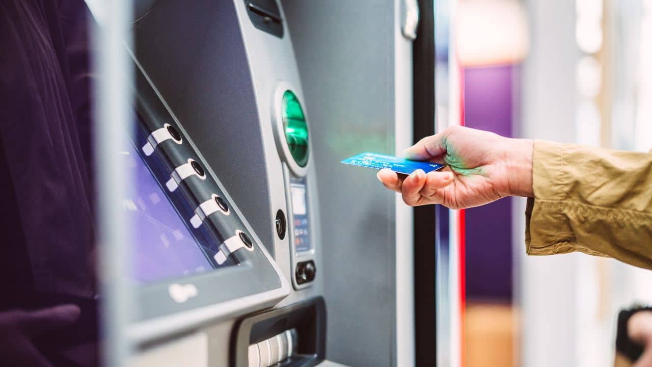 এটিএম থেকেই তুলতে পারবেন EPFO-র টাকা, বড় পরিকল্পনা মোদী সরকারের