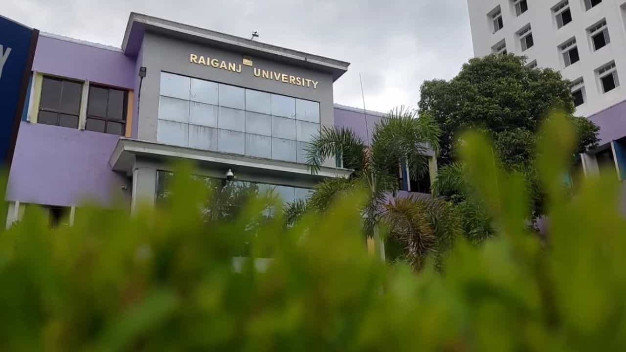 University Scam: ভিসি-র বাংলোর ৫৫ লক্ষ, গাড়ি কেনার ৪৩ লক্ষের কোনও হিসেবই মেলাতে পারছে না CAG, বিপুল দুর্নীতির গন্ধ বিশ্ববিদ্যালয়ে University Scam: ভিসি-র বাংলোর ৫৫ লক্ষ, গাড়ি কেনার ৪৩ লক্ষের কোনও হিসেবই মেলাতে পারছে না CAG, বিপুল দুর্নীতির গন্ধ বিশ্ববিদ্যালয়ে