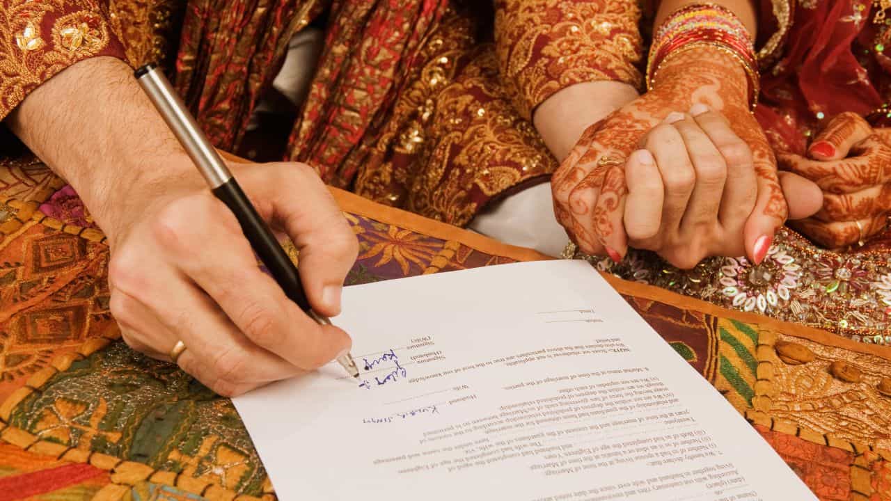 ১৮-তে আর বিয়ে নয়! ভারতে বদলে যাচ্ছে ন্যূনতম বয়স! ১৮-তে আর বিয়ে নয়! ভারতে বদলে যাচ্ছে ন্যূনতম বয়স!