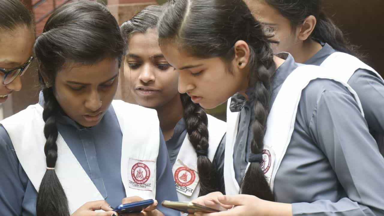 পঞ্চম ও অষ্টম শ্রেণিতে ফিরছে পাশ-ফেল, শিক্ষা ব্যবস্থায় বড় বদল পঞ্চম ও অষ্টম শ্রেণিতে ফিরছে পাশ-ফেল, শিক্ষা ব্যবস্থায় বড় বদল