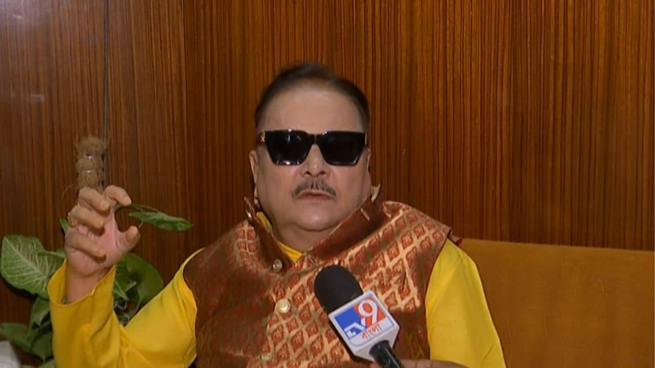 Madan Mitra: পুলিশমন্ত্রী নিয়ে তৃণমূলে টানাপোড়েন, মদনের মুখে মহাভারতের কথা