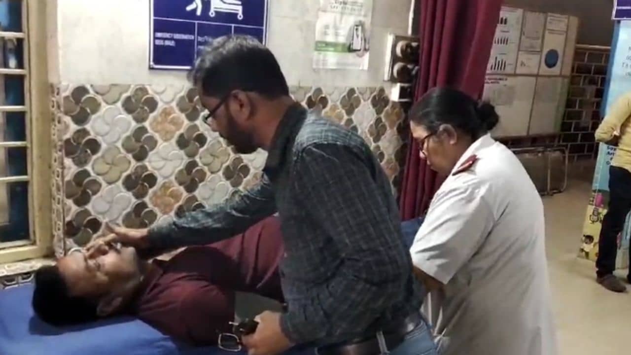 Medinipur: গায়ের জোরে বন্ধ করা হয় নির্মাণ, তৃণমূলের কাউন্সিলরের বিরুদ্ধে দাদাগিরির অভিযোগ