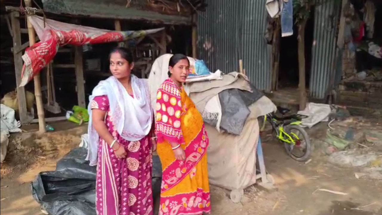 Santipur: কংগ্রেস নেতার বাড়ি লক্ষ্য করে পরপর বোমাবাজি, তপ্ত শান্তিপুর