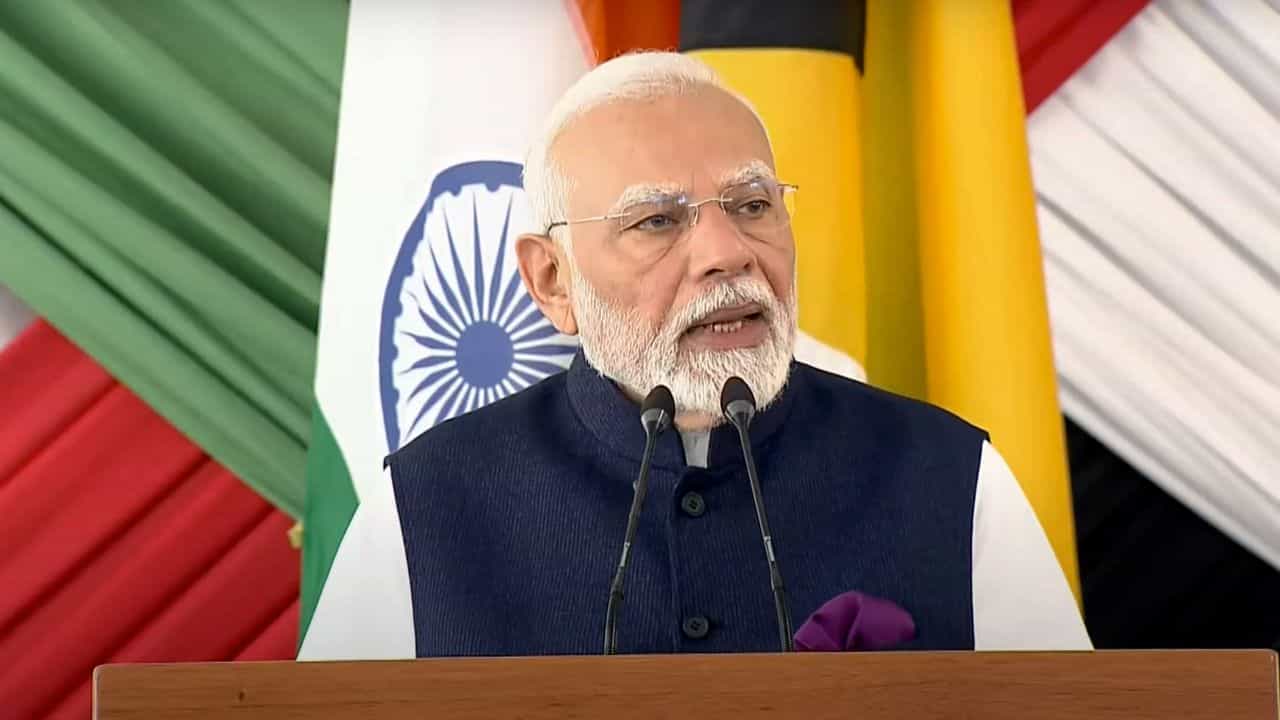 PM Modi on Budget: 'ঐতিহাসিক, সাধারণ মানুষের বাজেট', নির্মলার প্রশংসায় পঞ্চমুখ মোদী PM Modi on Budget: 'ঐতিহাসিক, সাধারণ মানুষের বাজেট', নির্মলার প্রশংসায় পঞ্চমুখ মোদী