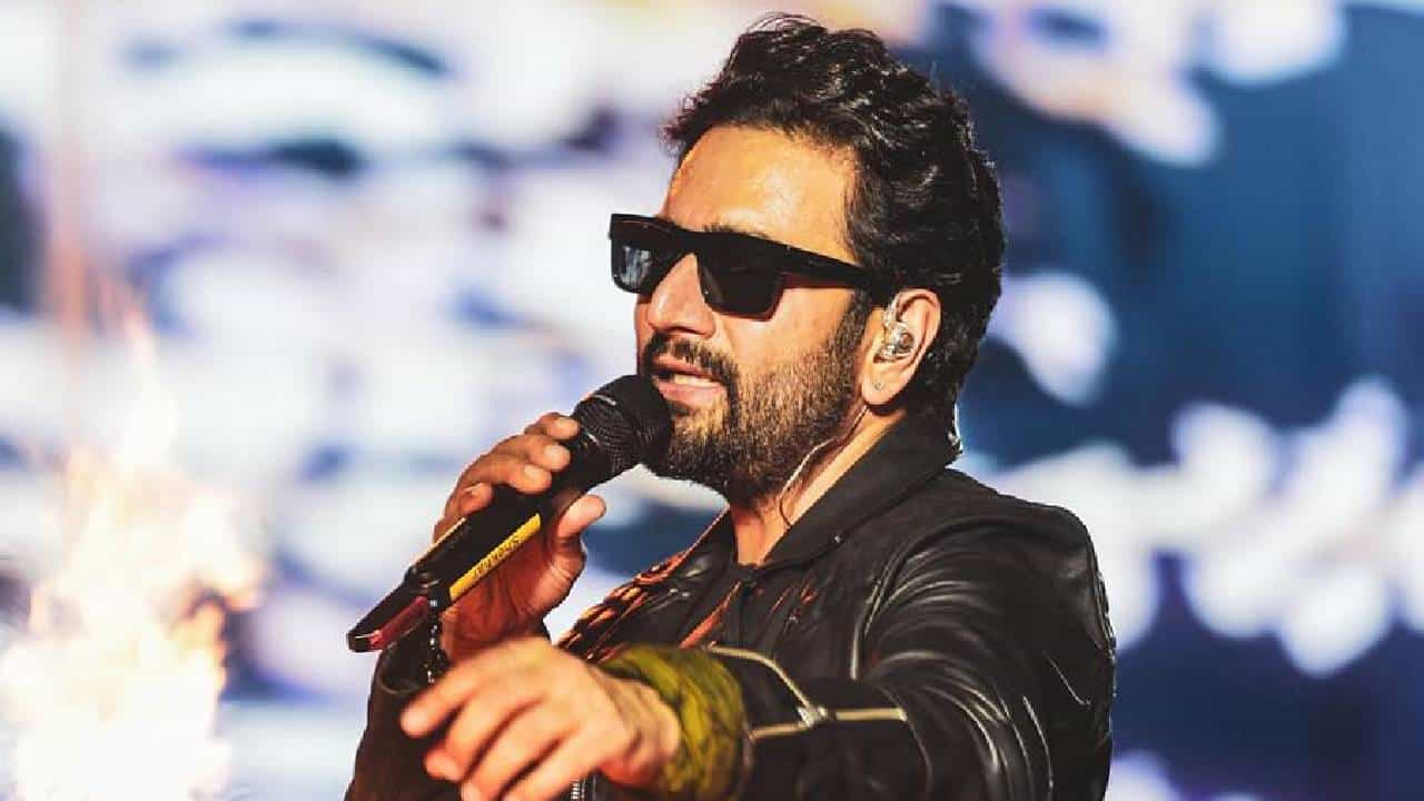 কঠিন অসুখ!দু'বছর সঙ্গীত থেকে দূরে শেখর, কী হয়েছিল? কঠিন অসুখ!দু'বছর সঙ্গীত থেকে দূরে শেখর, কী হয়েছিল?