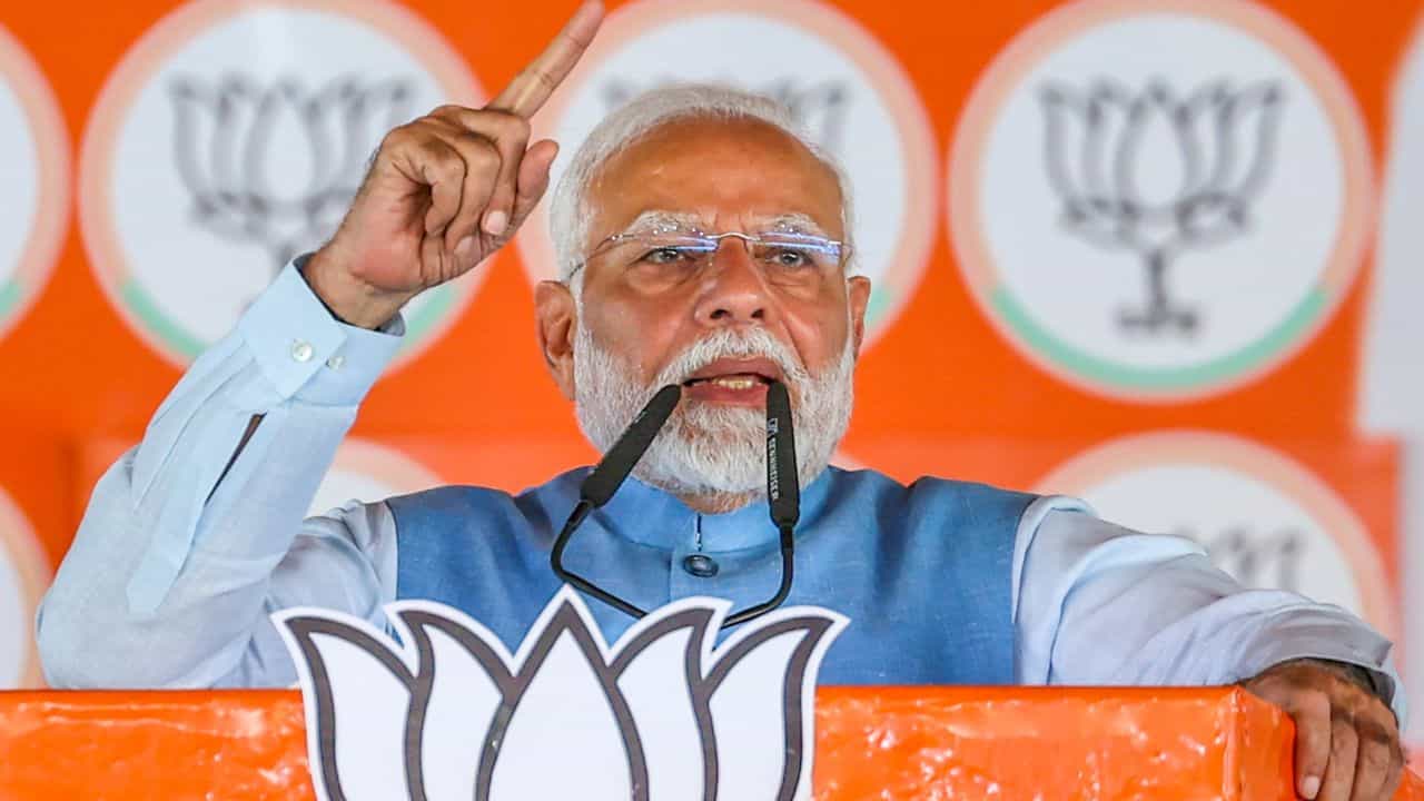 PM Narendra Modi: ক্ষমতা দখলের জন্য কী করতে পারে কংগ্রেস? জনতাকে সতর্ক করলেন মোদী PM Narendra Modi: ক্ষমতা দখলের জন্য কী করতে পারে কংগ্রেস? জনতাকে সতর্ক করলেন মোদী