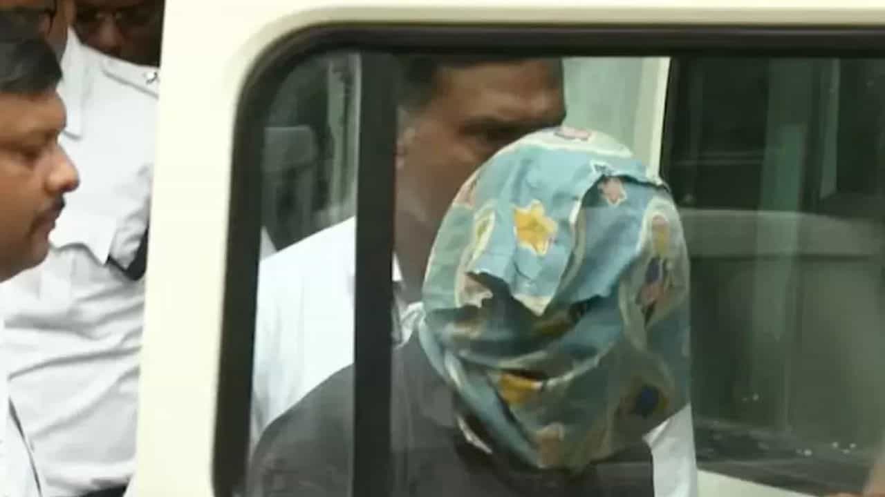 RG Kar Case: 'আমরা বলিনি সিভিক ভলান্টিয়ার একাই যুক্ত', আরজি কর মামলায় বলল সিবিআই RG Kar Case: 'আমরা বলিনি সিভিক ভলান্টিয়ার একাই যুক্ত', আরজি কর মামলায় বলল সিবিআই