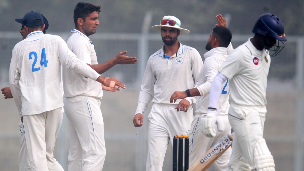 Ranji Trophy Record: একাই দশ উইকেট! রঞ্জি ট্রফিতে 'পারফেক্ট টেন'-এর রেকর্ড