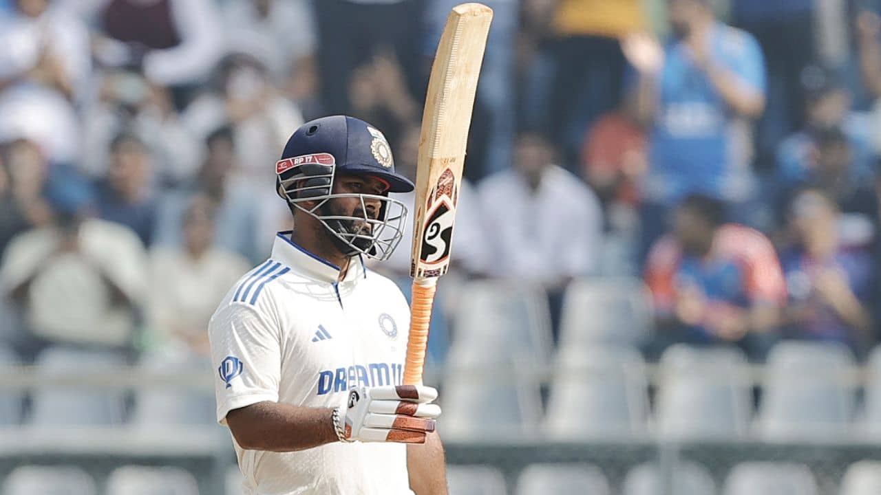 Rishabh Pant: ওয়াংখেড়েতে ভারতের ক্রাইসিস ম্যান ঋষভ পন্থ, ২ ছক্কায় হাফসেঞ্চুরি