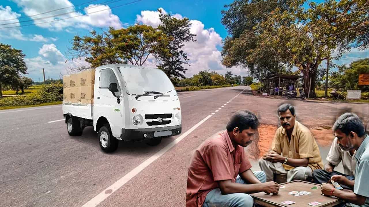 Road Accident: রাস্তার ধারে বসে তাস খেলছিলেন, ধেয়ে এল মদ বোঝাই পিকআপ ভ্যান Road Accident: রাস্তার ধারে বসে তাস খেলছিলেন, ধেয়ে এল মদ বোঝাই পিকআপ ভ্যান