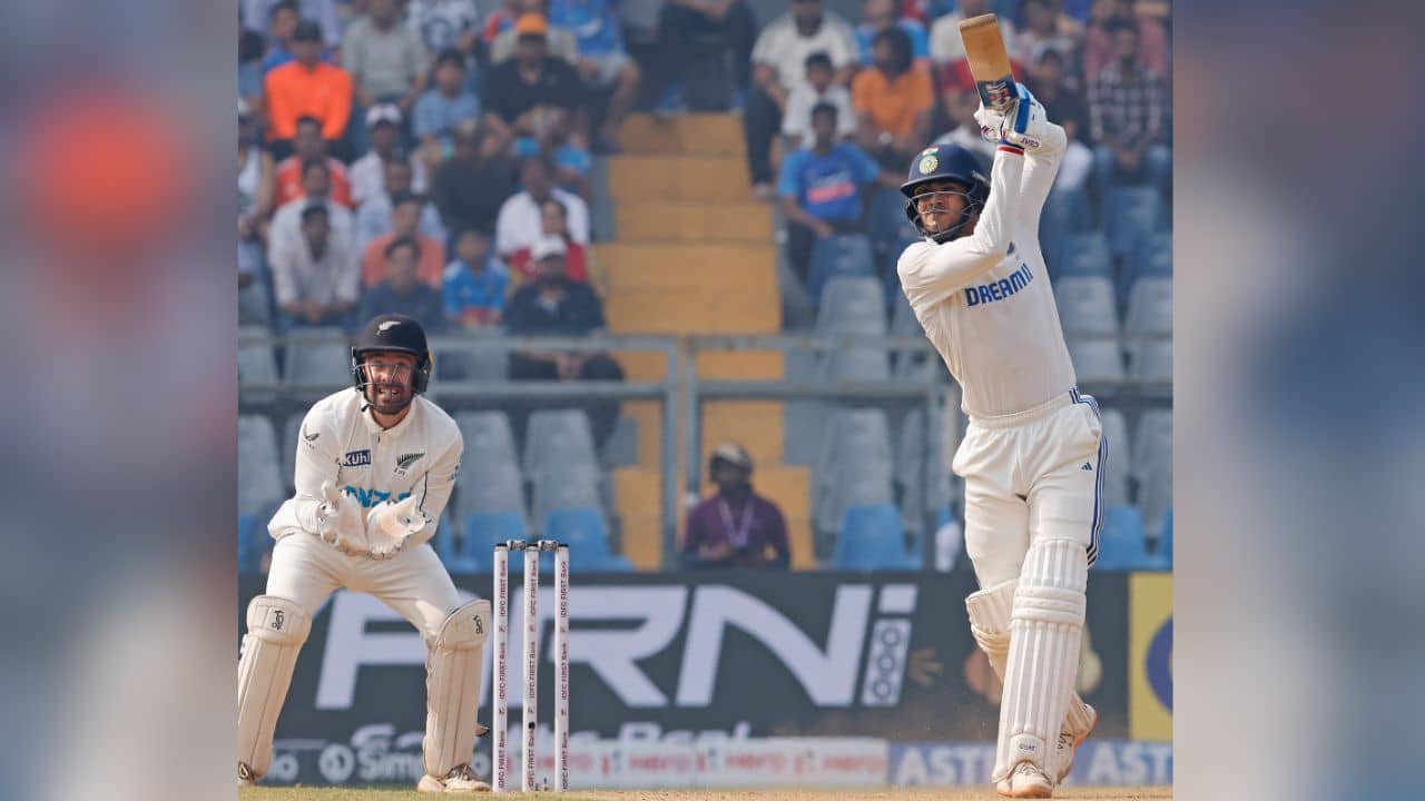 Shubman Gill: কিউয়িদের চাপ-ম্যান! দ্বিতীয় সুযোগ পেতেই জ্বলে উঠলেন শুভমন গিল